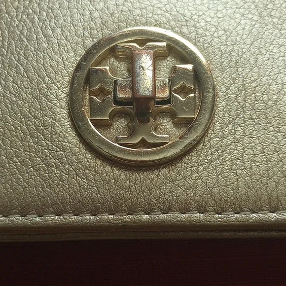 Tory Burch Gold Clutch..No Straps - Picture 8 of 11